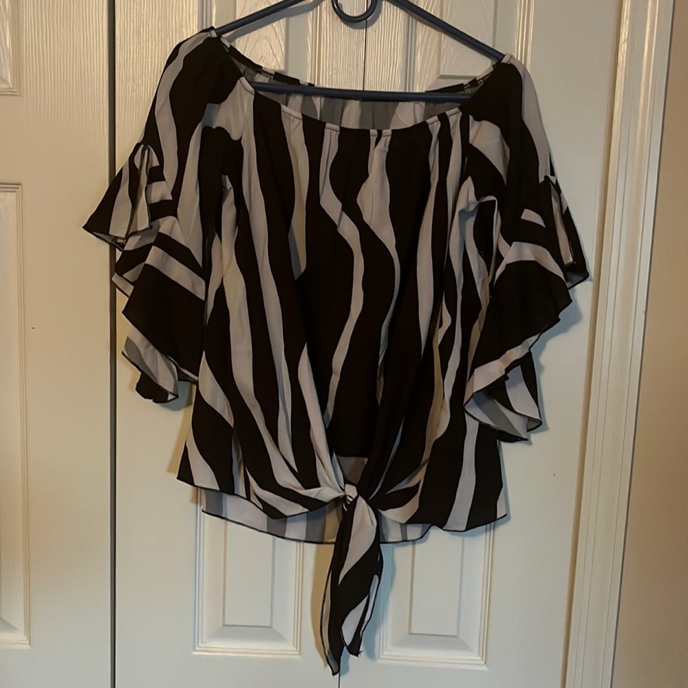 Black and white blouse with tie bottom